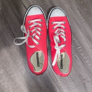 HOT PINK CONVERSE